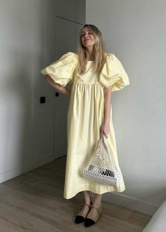 Romantic Outfit, Brunch Outfit, Fashion Design Clothes, Mellow Yellow, Outfits Aesthetic, Modest Fashion, I Dress, Spring Outfits, Dress To Impress