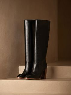 Lorca Leather Boot | Banana Republic Dress Shoes Flats, High Arches, Walk In My Shoes, Style Fall, Leather Boot, Winter 2022, Shoe Closet, Crazy Shoes, Dream Shoes