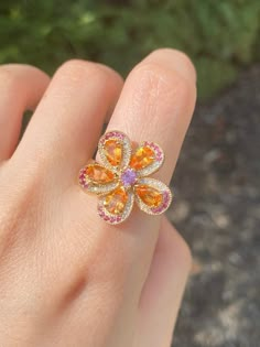 Neon Orange Fanta Garnet and Neon Pink Spinel Clover Ring. 14K - Etsy Orange Rings, Colorful Ring, Stone Jewellery Designs, Orange Ring, Pink Garnet, Clover Ring, Orange Fits, Pink Spinel, Jewelry Summer