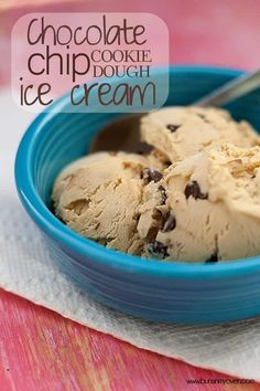 chocolate chip cookie ice cream in a blue bowl