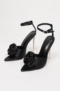 Step into luxury with our Black Flower Decor Clear Heel Sandals. The intricate floral design adds a touch of elegance to these statement shoes. With a clear heel, these sandals will make you feel like you're walking on air. Elevate your style and step out in confidence. Pattern Type: Solid Season: Summer Style: Night-Club Upper Material: PU , Rubber Toe: Point Toe , Peep Toe Heel Height: High Heel WOMEN'S SHOES SIZE CHART CM 22.5 23 23.5 24 24.5 25 25.5 26 26.5 27 27.5 28 28.5 29 EUR 34 35 36 37 Statement Shoes, Statement Shoe, Clear Heels, Black Flower, Flower Decor, On Air, Peep Toe Heels, Shoe Size Chart, Heel Sandals