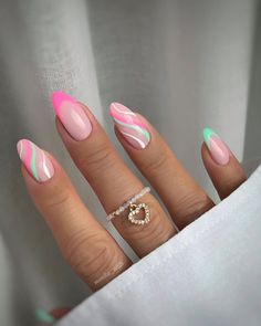 Simple Gel Nails, Cute Gel Nails, Acrylic Nails Coffin Short, Short Acrylic Nails Designs, Pink Acrylic Nails, Chic Nails, Summer Nail