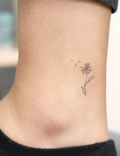 Wish Tattoo Symbols, Fineline Tattoo Behind Ear, Tiny Dandelion Tattoo Wrist, Tiny Tattoos Dandelion, Sunflower Dandelion Tattoo, Long Tatoos Ideas, Double Dandelion Tattoo, Small White Ink Tattoo For Women, Behind The Ear Dandelion Tattoo