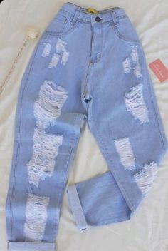 Cute Ripped Jeans, Cute Nike Outfits, Celana Jeans, Tomboy Style Outfits, Tween Outfits, Simple Trendy Outfits, Really Cute Outfits, Girls Fashion Clothes, Teenage Fashion Outfits