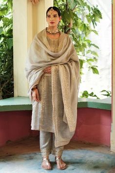 Shop for House of Pink Grey Chanderi Embroidered Kurta Set for Women Online at Aza Fashions Suits Design Party Wear, Embroidered Kurti, Kurta Set For Women, Pretty Embroidery, Salwar Kamiz, A Line Kurta, Casual Party Dresses, Suits Design, Boutique Dress Designs