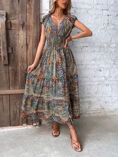 Day Wedding Dress Guest, Wedding Dress Guest, Dress Sites, Dresses Western, Paisley Dresses, Look Casual Chic, Ruffle Hem Dress, Midi Skirts, Dress Silhouette