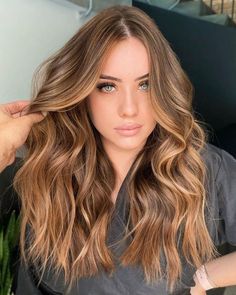 Caramel Brown Hair Color, Hair Colors For Blue Eyes, Light Golden Brown Hair, Light Brown Hair Color, Hair Colour For Green Eyes, Brown Hair With Caramel Highlights, Honey Hair Color, Golden Brown Hair