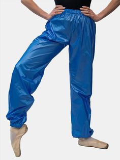 Laminate Blue Warm-up Dance Trash Bag Pants MP5003 for Women and Men by Atelier della Danza MP Trash Bag Pants, Shiny Sportswear, Stylish Overalls, Dance Warm Up, Ballet Body, Ballet Wear, Blues Dance, Bag Pants, Man Crafts