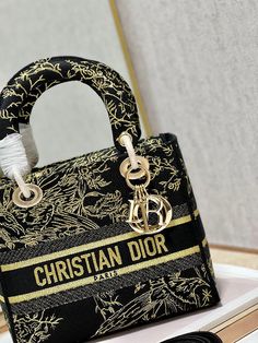 Charm - Dir Bags - 1773 A+ Excellent Quality; Contact us if you've any questions in your mind. Lady D, Christian Dior Handbags, Dior Handbags, Letter Charms, Formal Style, Lady Dior Bag, Lady Dior, Office Fashion, Party Fashion