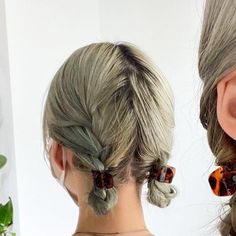 Hair Up Casual, Wedding Hair Looks, Sleek Hairstyle, Hairstyles Long Hair, Classic Wedding Hair, Sleek Bun, Hair Arrange, The Modern Bride, Hairstyles Long