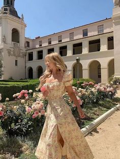 Material: Polyester
Style: Bohemian
Fabric Type: Polyester
Age: Middle Age
Season: Autumn
Gender: Women Feminine Dresses Romantic, Romantic Style Aesthetic, Cottage Lifestyle, Bday Pics, Bohemian Fabric, Feminine Outfits, Romantic Academia, Amazing Dresses, Fits Aesthetic