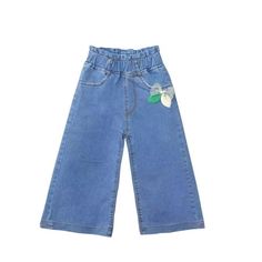 ROLKFUK Toddler Girls Wide Leg Jeans, Stretch Fashion Elastic Waist Denim Pants Blue Size 2-8 TThese jeans are made from a soft denim fabric that is not only extremely breathable, but also carries a unique stretch. The solid colour design is simple yet stylish. The delicate bow design at the pocket adds a bit of sweetness and playfulness. The design of the trouser leg is loose and fashionable, with a wide-legged trouser pattern, injecting more freedom and spontaneity into the little girl's lively temperament. Whether the little girl wears these jeans with a simple T-shirt or a cute vest, she can show her unique fashion taste and lively personality. Size: 6-8 T.  Gender: female. Mom Dr, Trouser Pattern, Cropped Denim Pants, Elastic Waist Jeans, Stretch Denim Pants, Warm Pants, Denim Jeggings, Colour Design, Printed Jeans