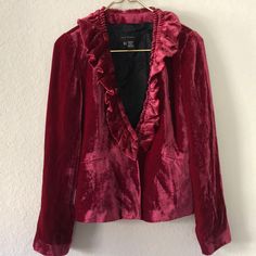 Brand New Zara Blazer Elegant Burgundy Spring Blazer, Corporate Style, Zara Blazer, Zara Jackets, Colored Blazer, Suit Jackets, Blazer Suit, Suit Jacket, Jackets & Coats