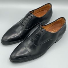 Brand: Artisanal Item: Derbies Color: Black Material: Leather Size: 44 Condition: 10/10 - Never Worn Designer Fit: True To Size Toe: Round Toe Most Measurements Are Taken Flat (When Applicable). For A Smooth Transaction, Do Not Hesitate To Ask Me Any Questions. We Ship Every Afternoons. Find Us Everywhere @Forgottenlaundry Black Leather Shoes With Goodyear Welted Almond Toe, Timeless Black Oxfords With Round Toe, Black Pointed Toe Dress Shoes For Galas, Classic Black Oxfords, Timeless Leather Pointed Toe Shoes For Galas, Timeless Cap Toe Leather Shoes For Galas, Black Leather Shoes With Goodyear Welt And Pointed Toe, Timeless Black Cap Toe Leather Shoes, Black Goodyear Welted Pointed Toe Leather Shoes