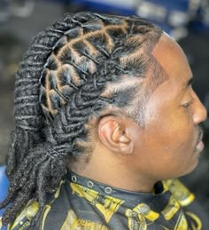 Braid Loc Styles, Barrel Styles For Locs Men, Male Loc Styles Medium, Men’s Dread Retwist Styles, Medium Size Locs Men, Men’s Hairstyle Locs, Mens Loc Styles, Big Dreads Locs Men