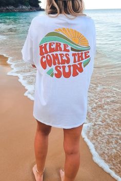 Retro Here comes the sun Shirt, Hippie tee, Vintage Style vacation tee Shirts, beach Shirt, Comfort Colors T-Shirt Pepper Shirt  SIZING  ❥ TSHIRT has a unisex fit. PLEASE NOTE This is a standard unisex size Comfort Colors Tee. For an oversized tee, please size up. If you are looking for an oversized "T-shirt Dress" look, we recommend sizing up 2 sizes. Please review the size chart to ensure you receive the fit you want ❥ Sleeves are rolled up in some product pictures, they will not come rolled u White Letter Print Top For Summer Adventures, White Crew Neck Top For Summer Adventures, White Crew Neck Top For Summer, White Vsco T-shirt For Beach, White T-shirt With Text Print For Summer Adventures, Fun White Beach T-shirt, White Crew Neck T-shirt For Summer Adventures, White Funny Print T-shirt For Summer Adventures, White T-shirt With Funny Print For Summer Adventures