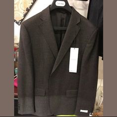 Wonderful Calvin Klein 100% Wool Sport Coat. A Classic Slim Fit With Narrow Arms. New With Tags Priced To Sell. King Of Cool Approved. Questions? Leave A Comment Below! Calvin Klein Blazer With Welt Pockets And Notch Lapel, Calvin Klein Tailored Blazer With Welt Pockets, Calvin Klein Business Outerwear For Spring, Classic Fitted Calvin Klein Outerwear, Classic Calvin Klein Suits For Office, Fitted Calvin Klein Single-breasted Outerwear, Calvin Klein Fitted Blazer For Fall, Classic Calvin Klein Office Suits, Fitted Calvin Klein Outerwear For Semi-formal Occasions