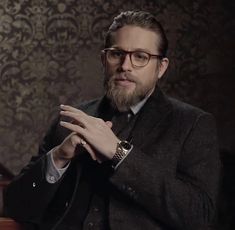 Raymond Smith, Gentleman Movie, Gentleman Outfit, The Gentlemen, Gentleman Aesthetic, Men Stylish Dress, Charlie Hunnam, Dirty Blonde, Sports Blazer