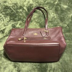 Vintage Coach Bag With Its Bag Dark Burgundy Classic Pouch Bag For Shopping, Burgundy Satchel Shoulder Bag For On-the-go, Burgundy Shopping Bags, Burgundy Tote Bags For On-the-go, Burgundy Shoulder Bag For Shopping, Burgundy Tote Shoulder Bag For Errands, Burgundy Double Handle Shoulder Bag For Errands, Classic Burgundy Satchel With Top Carry Handle, Burgundy Satchel With Handles For Shopping