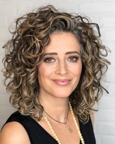 24 Trendsetting Curly Hair Ideas For Women Over 50 Medium Length Curly Haircuts, Haircuts For Women Over 40, Natural Curly Hair Cuts, Medium Length Curly Hair, Brown Curly Hair, Medium Curly, Wavy Haircuts, Thick Curly Hair, Medium Curly Hair Styles