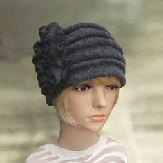 This is elegant woman's felt beanie hat. It is soft and lightweight. This hat is very comfortable and easy to wear. It is a very stylish women's hat that is going to keep you warm in cold days, yet you will look amazing. You can put it on with classic and casual style clothing, so this beautiful hat is very universal. Composition: 100% wool One size to fit average woman's head. CARE: Hand wash in lukewarm water. Do not dry in the dryer! Air dry over a balloon or small bowl to retain hat shape an Short Hair And Hats, Ladies Winter Hats, Womens Winter Hats, Stylish Womens Hats, Beret Hats, Crochet Winter Hats, Wool Hats, Hats Winter, Felt Hats