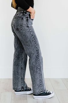 Latest Boyfriend Jeans, Size 32 Jeans Women, Modern Jeans For Women, Grey Boyfriend Jeans Outfit, Styling Boyfriend Jeans, Gray Jeans Women, Best Boyfriend Jeans, Boyfriend Jeans For Women, Pantalon Boyfriend