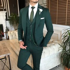 Bojoni Green Slim-Fit Suit 3-Piece | VICLAN Green Suit Men, Green Wedding Suit, Dark Green Wedding, Wedding Kurta, Sartorial Style, Green Tuxedo, Wedding Suits Groom, Suits Men, Stylish Suit