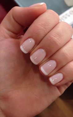 American Manicure Nails, French Manicure Nail Designs, French Tip Gel Nails, Gel Nails French, Gel French Manicure, French Pedicure, French Manicure Designs, Manicure Nail Designs, Short Gel Nails