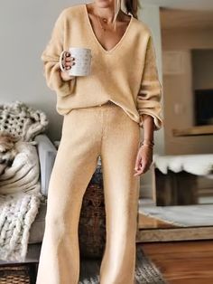 Faster shipping. Better service Sweater Lounge Set, How To Have Style, Two Piece Pants Set, Traje Casual, Vestidos Vintage, Fashion Mode, Women Set, Two Piece Outfit, Casual Wardrobe