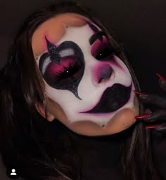 Halloween Makeup Artist, Creepy Clown Makeup, Goth Eye Makeup, Scary Clown Makeup, Creepy Halloween Makeup, Cute Halloween Makeup, Halloween Makeup Pretty, Halloween Eye Makeup, Work Makeup