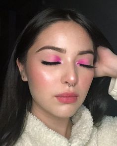 Hot Pink Makeup, Pink Makeup Looks, Alternative Makeup, Makeup Eye Looks, Makeup Looks Tutorial, Eye Makeup Art, Pink Makeup, Daily Makeup, Eye Looks