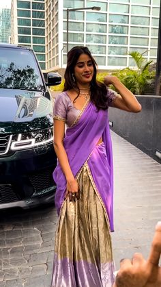 Jhanvi Kapoor Jhanvi Kapoor Half Saree, Janhvi Kapoor Half Saree, Jhanvi Kapoor Traditional Outfits, Jahnavi Kapoor Outfits, Half Saree With Saree, Janvi Kapoor Fashion Styles, Half Saree Aesthetic, Lavender Half Saree, Jhanvi Kapoor Outfits