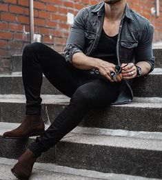 Men’s Dark Fashion, Mens Biker Style Outfits, Casual Rocker Style Men, Biker Jacket Outfit Men Street Styles, Guys Rocker Style, Male Street Fashion, Men’s Biker Outfit, Mens Dress Outfits, Men Fashion Casual Shirts