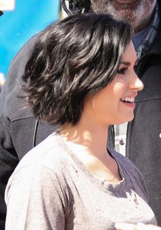 Demi Lovato Haircut, Short Layered Wavy Hairstyles, Short Thick Wavy Hair, Nurse Hair, Short Layered Bob Hairstyles, Thick Wavy Hair, Layered Bobs, Bob Hairstyles For Thick, Layered Bob Hairstyles