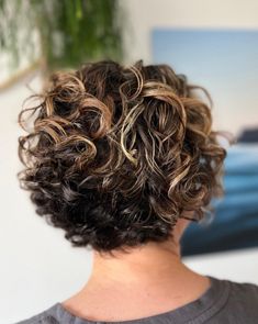 Attractive Short Curly Hairstyle Curly Shag Bob Haircut, Curly Short Highlights, Perm Cut Haircuts Short Hairstyles, Short Curly Wavy Hairstyles, Short Bob Haircuts For Fine Flat Hair, Short Bob Curly Hairstyles, Short Curly Bob Hairstyles Messy Curls, Hair Styles For Curly Short Hair, Layered Curly Haircuts With Bangs