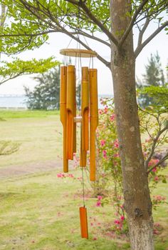 bamboo wind chimes Bamboo Windchimes Diy, How To Make Bamboo Wind Chimes, Wood Wind Chimes, Earth Creature, Bamboo Windchime, Windchimes Outdoor, Garden Wind Chimes, Wind Chain, Wind Garden