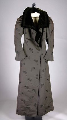 Evening coat Design House: House of Worth (French, 1858–1956) Designer: Jean-Philippe Worth (French, 1856–1926) Date: 1905–6 Culture: French Medium: Silk Belle Epoque Fashion, 1900s Fashion, Jean Philippe, French Silk, Period Outfit, Costume Collection