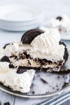 an oreo ice cream pie on a plate