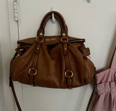 Leather Bag Outfit, Miu Miu Bag, Bag Outfit, Birthday Wishlist, Cloth Bags, Chocolate Brown, Paris Fashion