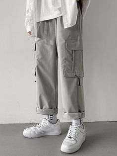 Pants For Men Aesthetic, Male Cargo Pants Outfit, Light Gray Cargo Pants Outfit, Gray Cargo Pants Outfit Men, Aesthetic Pants Men, Grey Cargo Pants Outfit Men, Light Grey Pants Outfit Men, Gray Cargo Bottoms For Streetwear, Light Wash Cotton Cargo Pants For Streetwear