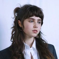 Clairo Short Hair, Clairo Haircut, Clario Hair, Clairo Hair, Clairol Hair, Miss Claire, Claire Cottrill, Poses References, Hair Reference