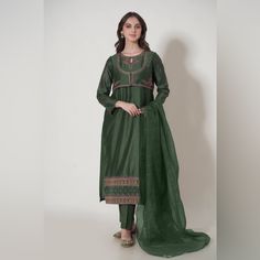 Zeen Brand 3pc Dress Size 12 Festive A-line Silk Dress, Fitted Green Dress For Eid, Festive Traditional Fitted Midi Dress, Festive Fitted Midi Dress, Green Straight Kurta Dress For Eid, Green Anarkali Dress With Long Sleeves, Green Long Sleeve Anarkali Dress, Green Silk Salwar Kameez For Formal Occasions, Festive Green Silk Maxi Dress