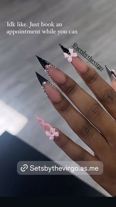 Black Sharp Nails Design, Long Black Nails With Design, Nail Inspo Pointy, Stiletto Bow Nails, Black And Pink Long Nails, Sharp Pointy Nails, Stelltos Nails Design, Lipstick Shaped Nails Acrylic, Nail Hand Poses