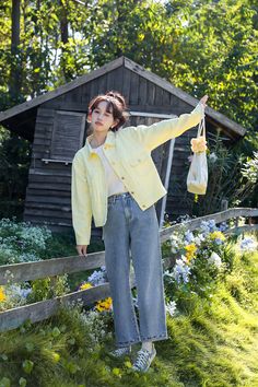 Yellow Cropped Denim Jacket | Sunoo - Enhypen M Fashion Chingu, Feather Jacket, Checkered Jacket, Types Of Coats, Cropped Denim Jacket, Pocket Jacket, Short Suit, Colored Denim, Grey Shorts