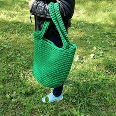 Handmade tote bag/ shoulder bag. Large crochet rope bag which is perfect for shopping as is made of strong cord. Casual and stylish summer beach bag! Size: width is 35cm (13,78in) Height is 38cm ( 14,96in) Washing: bag can be washed in the washing machine on 40oC gentle cycle. Do not tumble dry, not bleach,not iron or dry clean. Fabric: polyester rope. It has the Oeko - Tex Standard 100 certificate. *I try to reflect the original colors as accurate as possible still due to different computer mon Knit Handbag, Craft Tote, Bag Craft, Handmade Crochet Bags, Green Handbag, Crochet Rope, Rope Bag, Handmade Tote, Tote Bags Handmade