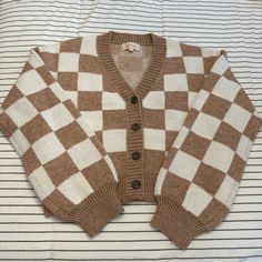 Listicle Checkered Cardigan - Size Xs - Nwot Tan/Chestnut And White Checkered Pattern With Button Closure. Never Worn - Perfect Condition! Has Pockets And Is A Bit Cropped. Checkered Fashion, Checkered Cardigan, Patchwork Cardigan, Fit Ideas, Cardigan Fashion, Checkered Pattern, Chestnut, Sweater Outfits, Sweaters & Cardigans