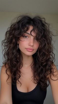 2b And 2c Hairstyles, Curl Shag, Long 2c Haircut, Waterfall Haircut Curly, Layered Hair Wavy Curly, Medium Wavy Hair Curtain Bangs, Haircuts For Semi Curly Hair, Soft Bangs Curly Hair, Loose Wave Perm Medium Hair