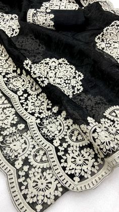 Chikankari Work, Organza Sarees, Indian Blouse, Wedding Saree, Organza Saree, Work Sarees, Crochet Blouse, Modest Fashion Outfits, Indian Designer