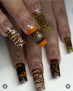 Unique Stiletto Nails, Green And Brown Nails Acrylic, Green Brown Nails, Red And Brown Nails, Orange Green Nails, Nailart Brown, Brown And Green Nails, 90s Rap Aesthetic Wallpaper, Orange And Green Nails