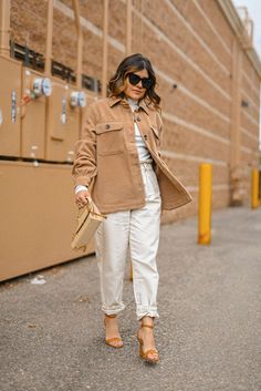 Looking for a casual and chic outfit to wear this fall? CHIC TALK shares this this neutral casual look with white denim and a tan shacket. This look is perfect for a casual fall date night or dinner party. Follow for more women's autumns outfit, style guides, and fashion trends. Walmart Fashion